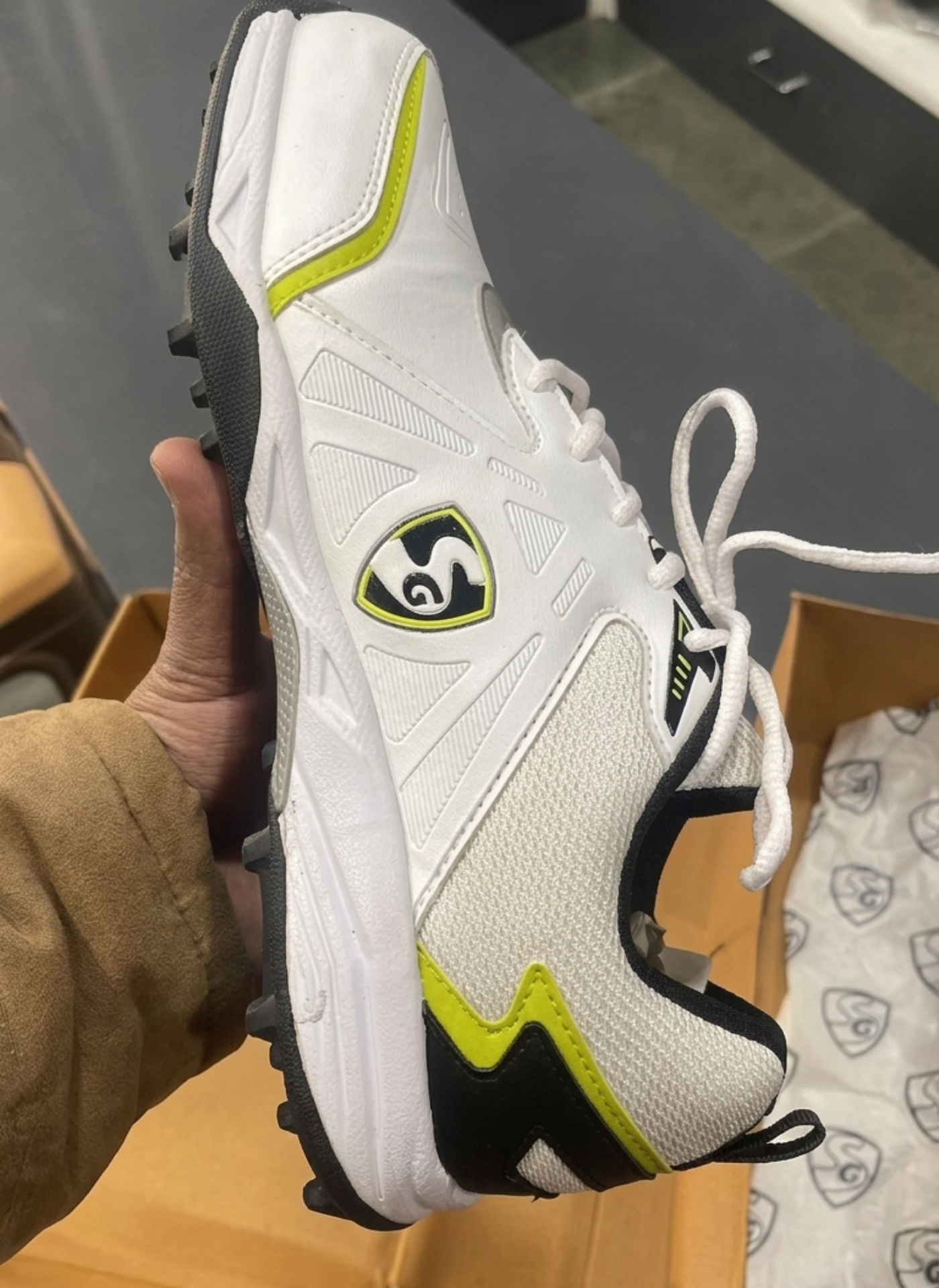 SG Performance Cricket / Sports Shoe - Image 2